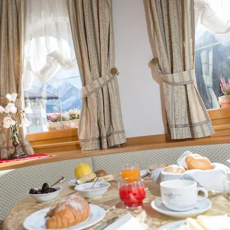 Jan Maria Hotel