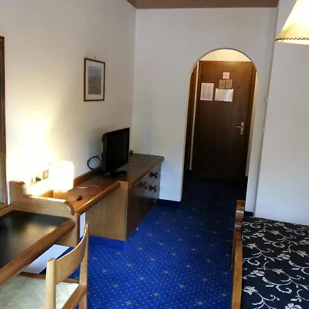 Jan Maria 卡纳泽伊