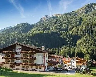 Ξενοδοχείο Jan Maria