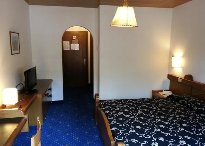 Jan Maria Готель 3*